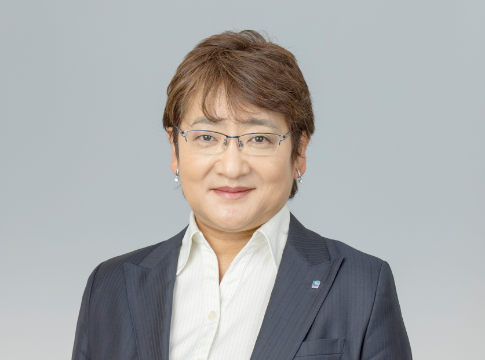 NGKセラミックデバイス株式会社 代表取締役社長 杉浦由佳の写真です。